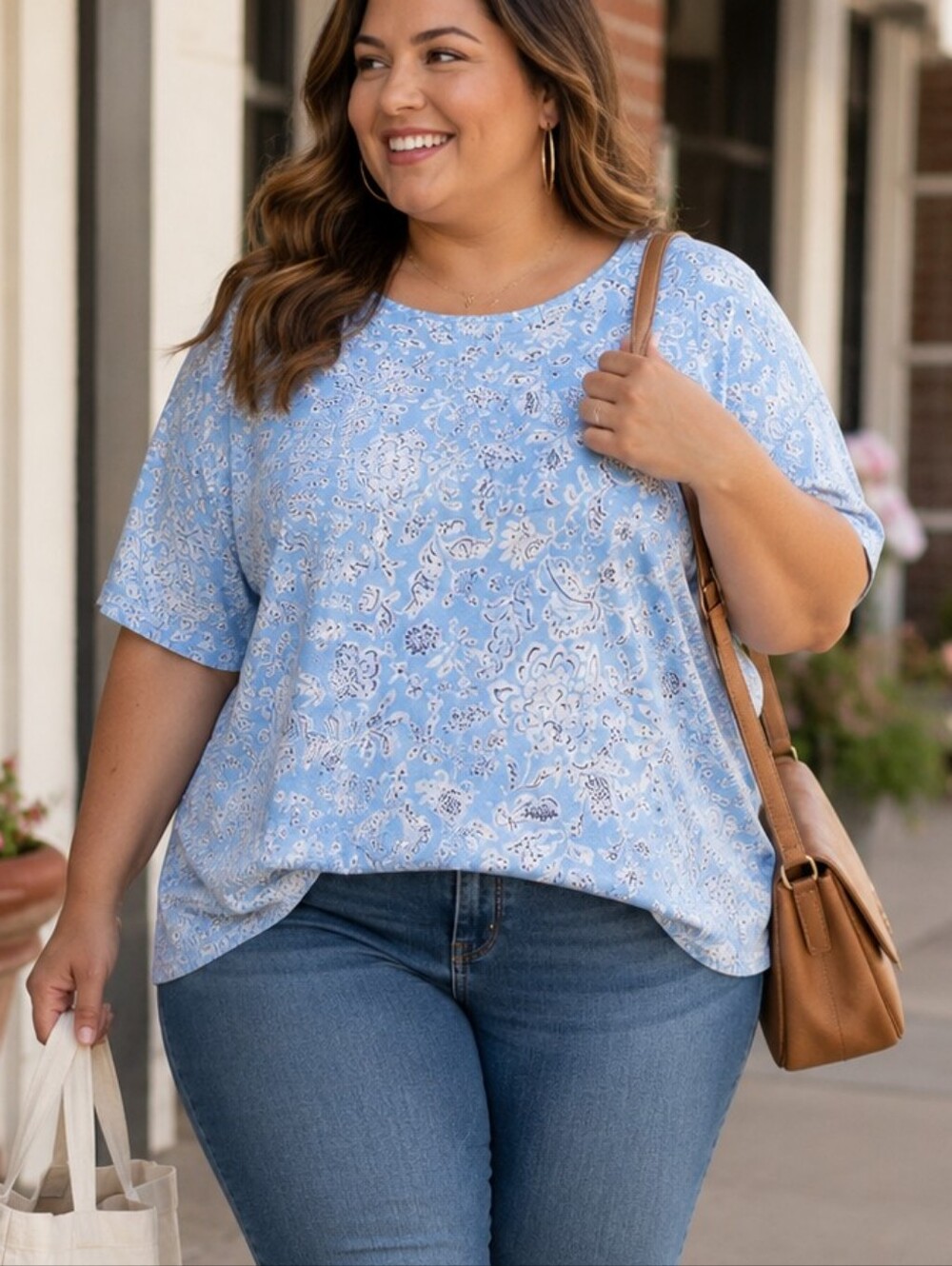 Rachel Zoe Blue Floral Linen Crew Neck Blouse. NWT